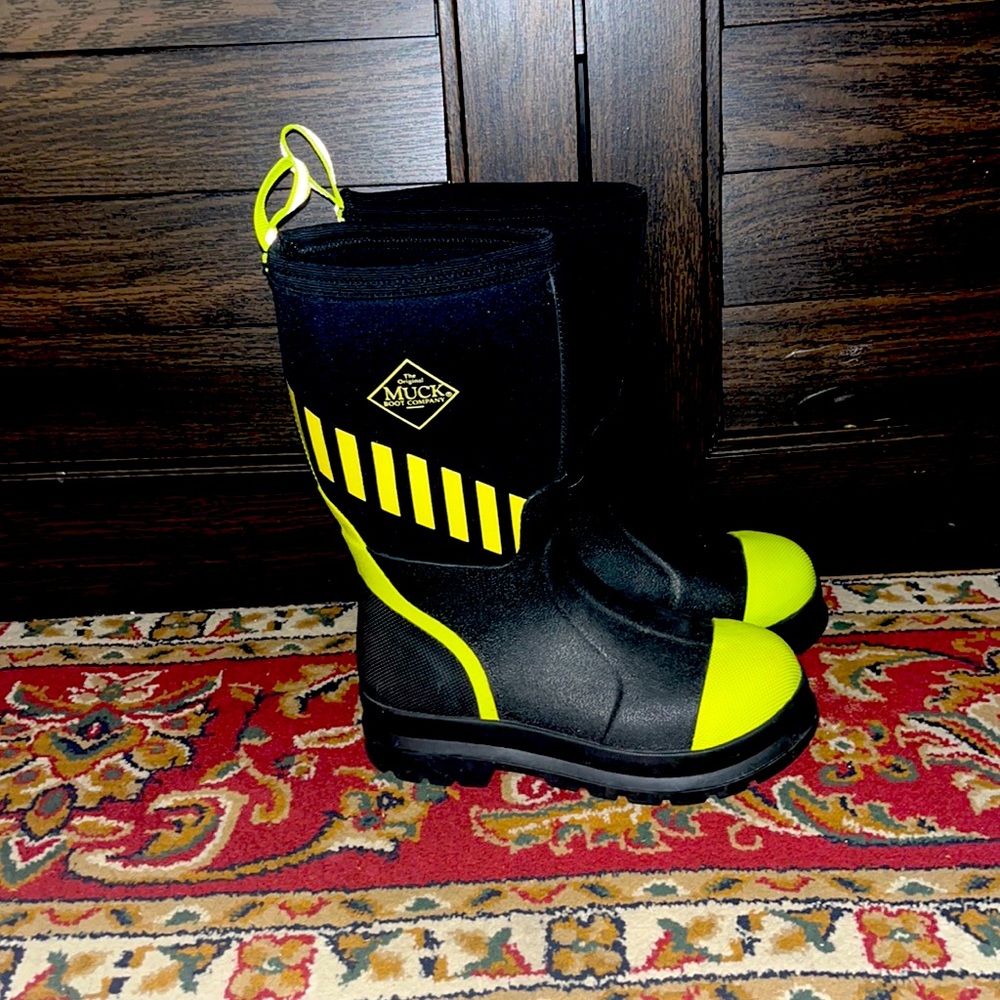 New! The muck boot company boots